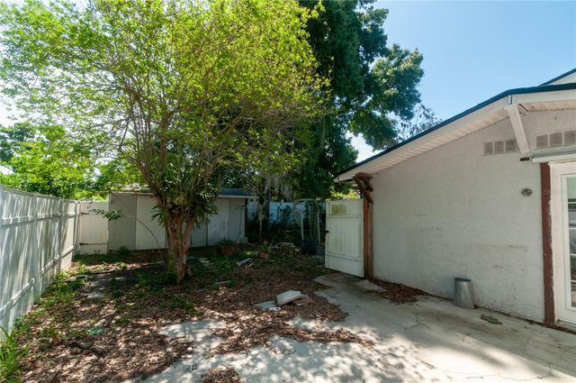 9609 N ELMER STREET, Tampa, FL 33612