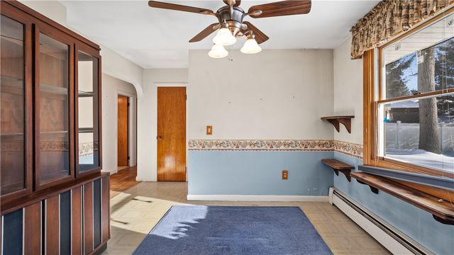 30 Torrington Drive, Warwick, RI 02889