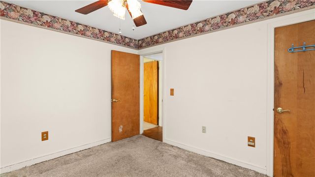 30 Torrington Drive, Warwick, RI 02889