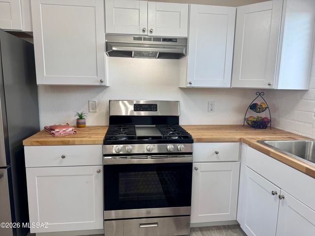 810 E Water Street, Tucson, AZ 85719