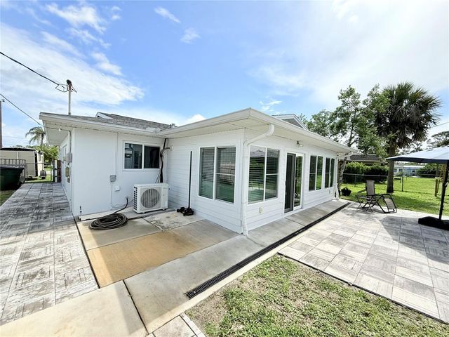 8509 LA BOCA AVENUE, North Port, FL 34287