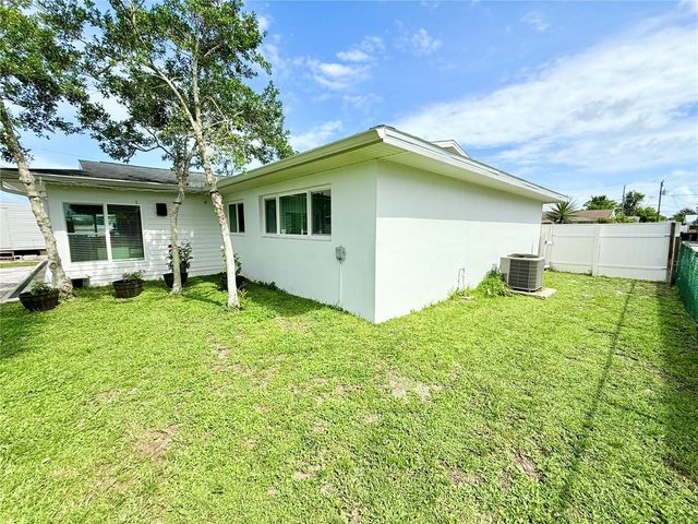 8509 LA BOCA AVENUE, North Port, FL 34287