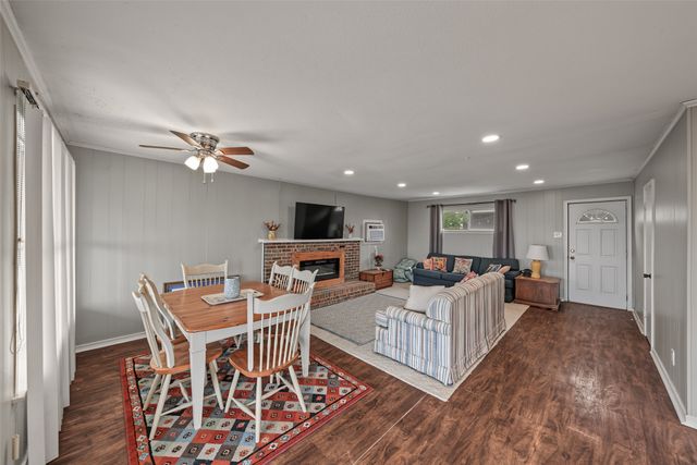 7656 Shoreline Drive, Lone Oak, TX 75453