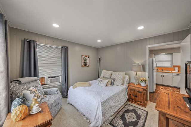 7656 Shoreline Drive, Lone Oak, TX 75453