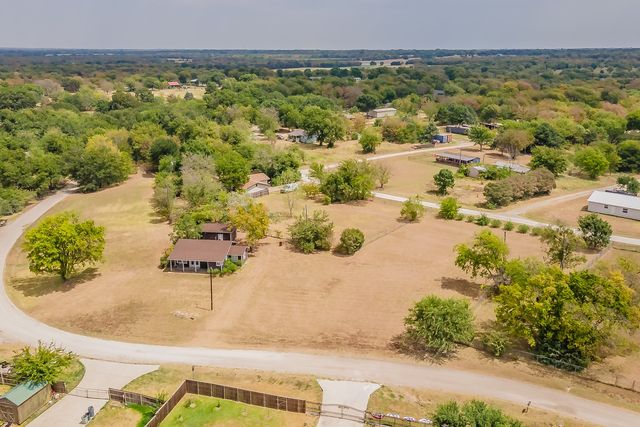 7656 Shoreline Drive, Lone Oak, TX 75453
