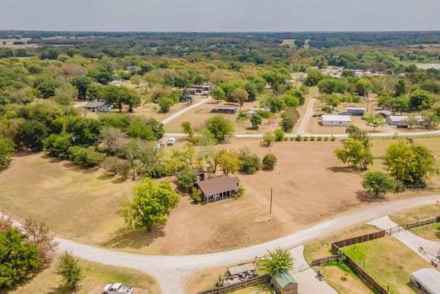 7656 Shoreline Drive, Lone Oak, TX 75453