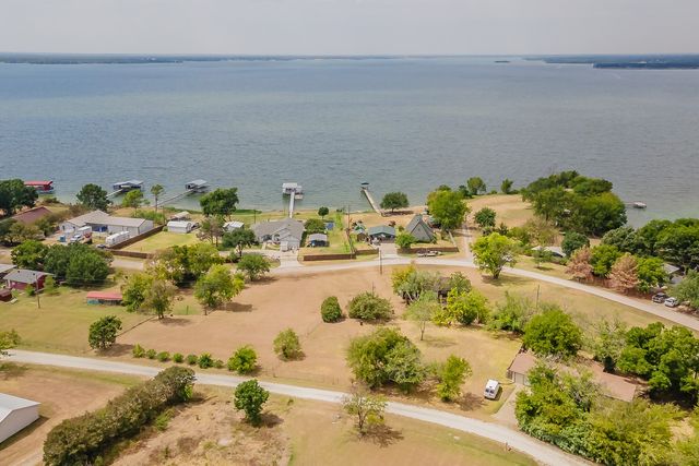 7656 Shoreline Drive, Lone Oak, TX 75453