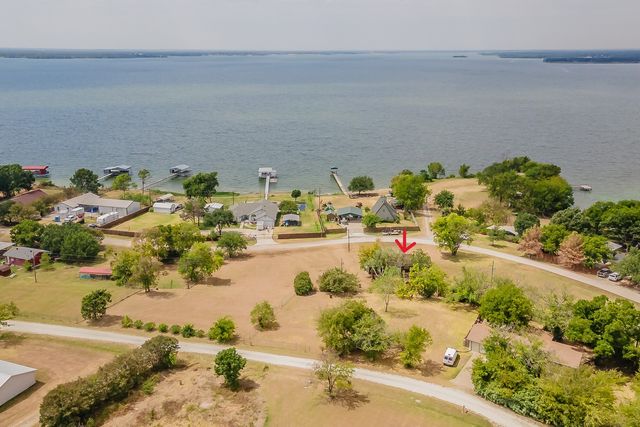 7656 Shoreline Drive, Lone Oak, TX 75453