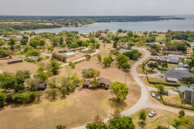 7656 Shoreline Drive, Lone Oak, TX 75453