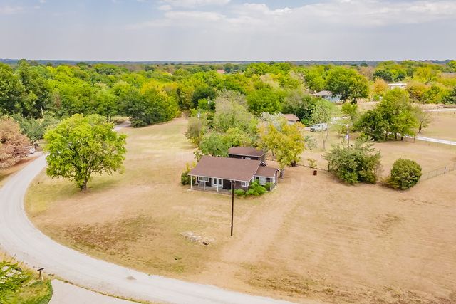 7656 Shoreline Drive, Lone Oak, TX 75453