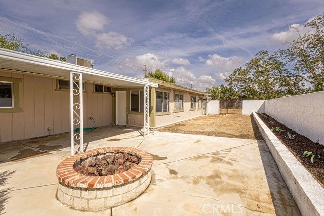 17747 Walnut Street, Hesperia, CA 92345