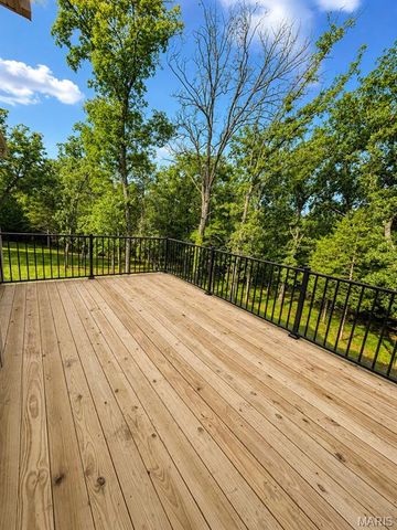 215 Rugged Acres, Defiance, MO 63341