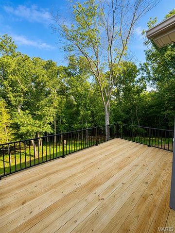 215 Rugged Acres, Defiance, MO 63341