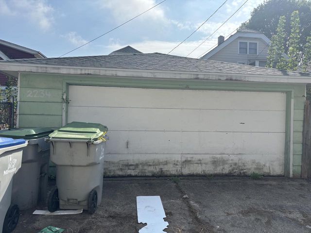 2234 W Melvina STREET, Milwaukee, WI 53206