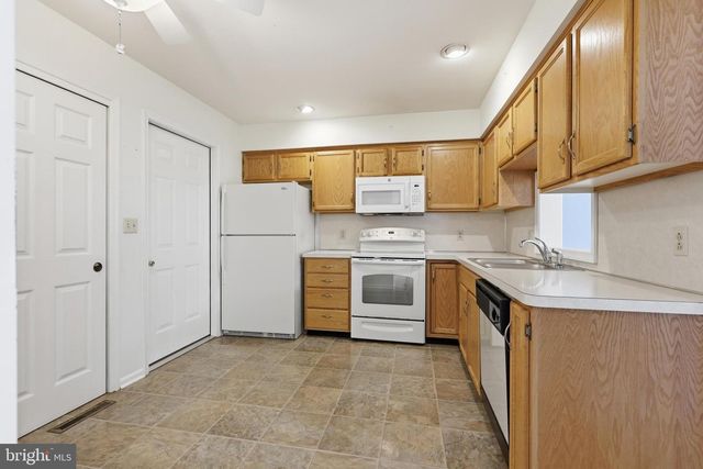 220 MELISSA DR, Easton, PA 18045