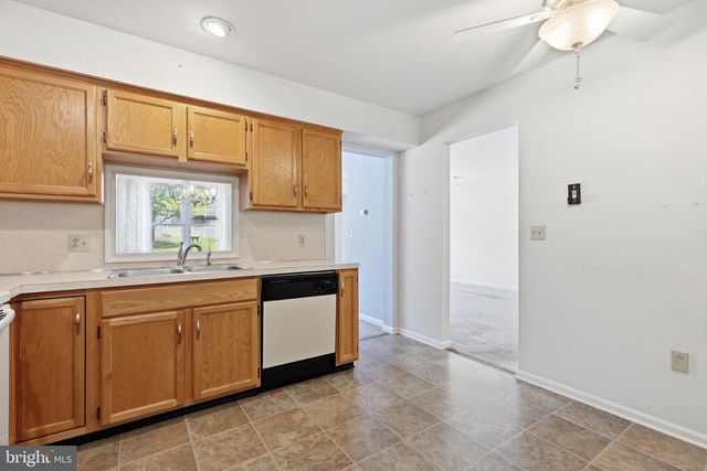 220 MELISSA DR, Easton, PA 18045