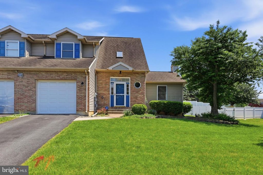 220 MELISSA DR, Easton, PA 18045