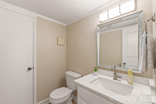 8410 Cricket Lake Drive, Charlotte, NC 28277