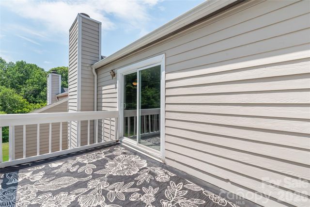 8410 Cricket Lake Drive, Charlotte, NC 28277