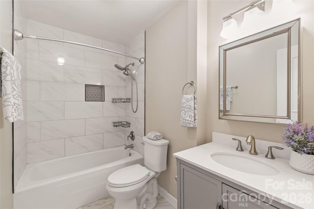 8410 Cricket Lake Drive, Charlotte, NC 28277