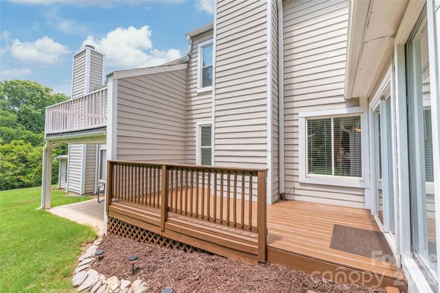 8410 Cricket Lake Drive, Charlotte, NC 28277