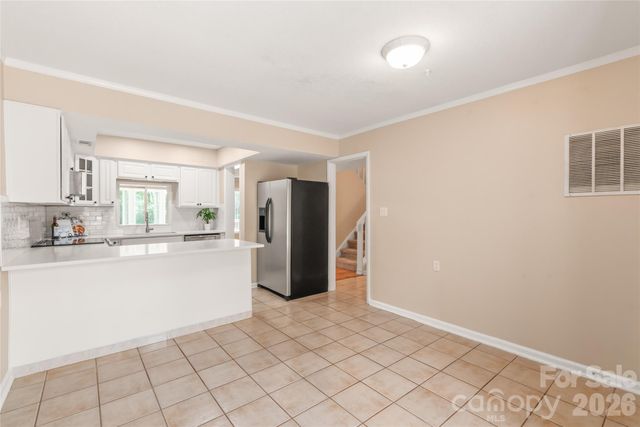 8410 Cricket Lake Drive, Charlotte, NC 28277