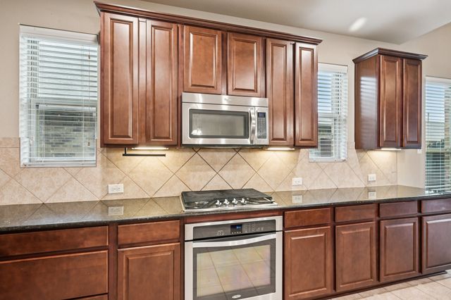 713 Kinghaven Drive, Little Elm, TX 75068