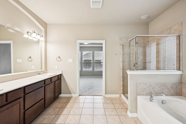 713 Kinghaven Drive, Little Elm, TX 75068