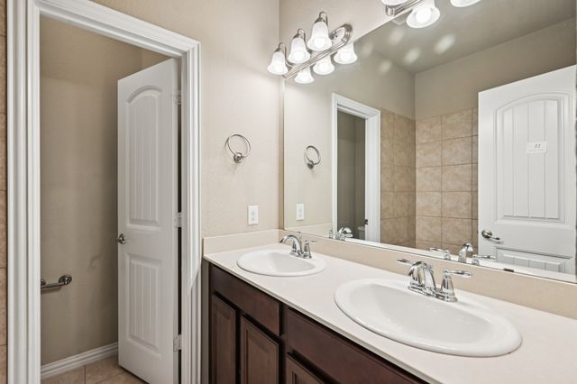 713 Kinghaven Drive, Little Elm, TX 75068