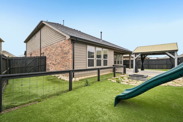 713 Kinghaven Drive, Little Elm, TX 75068