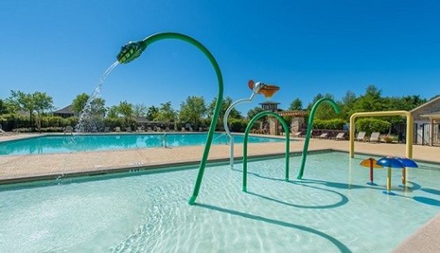 713 Kinghaven Drive, Little Elm, TX 75068