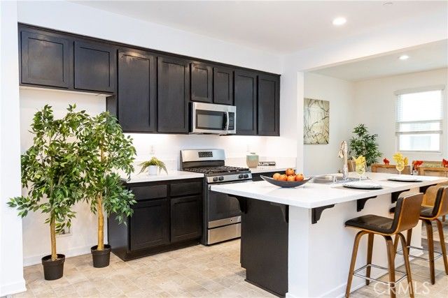 13219 Shaw Lane, Sylmar (los Angeles), CA 91342