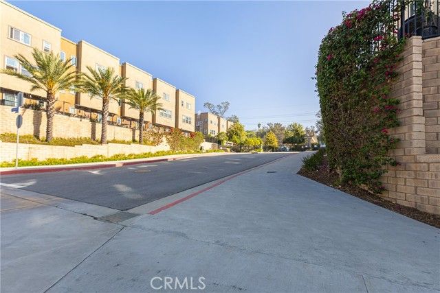 13219 Shaw Lane, Sylmar (los Angeles), CA 91342