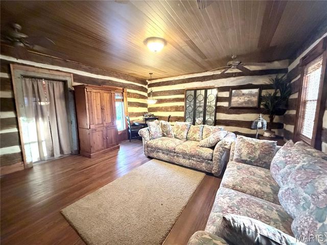 853 Twisted Cedar Drive, Beaufort, MO 63013