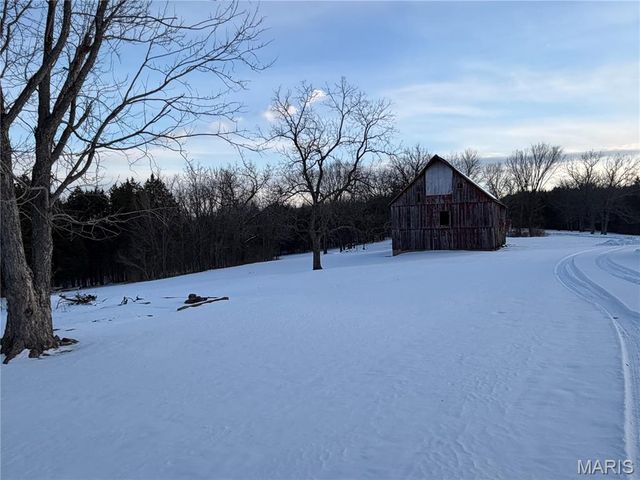 853 Twisted Cedar Drive, Beaufort, MO 63013