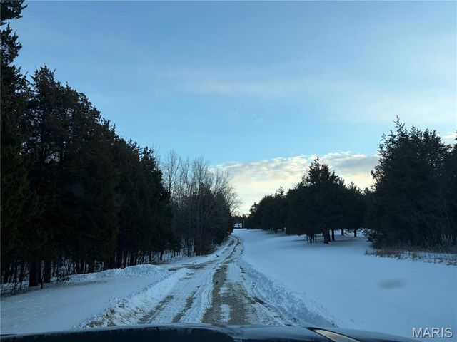 853 Twisted Cedar Drive, Beaufort, MO 63013