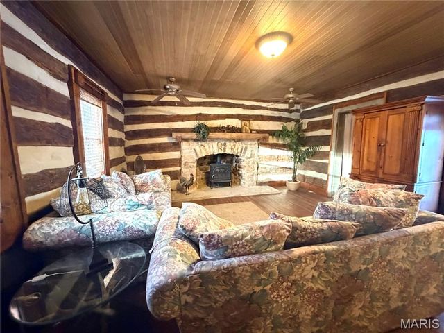 853 Twisted Cedar Drive, Beaufort, MO 63013