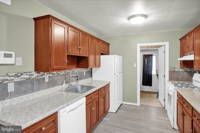 2114 CULLUM DR, Reading, PA 19601