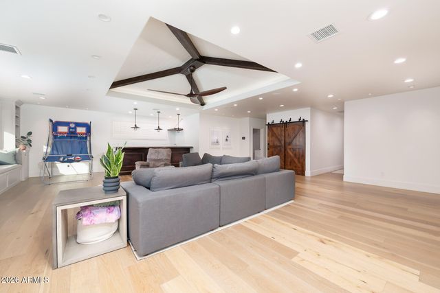 4041 E HERMOSA VISTA Drive, Mesa, AZ 85215