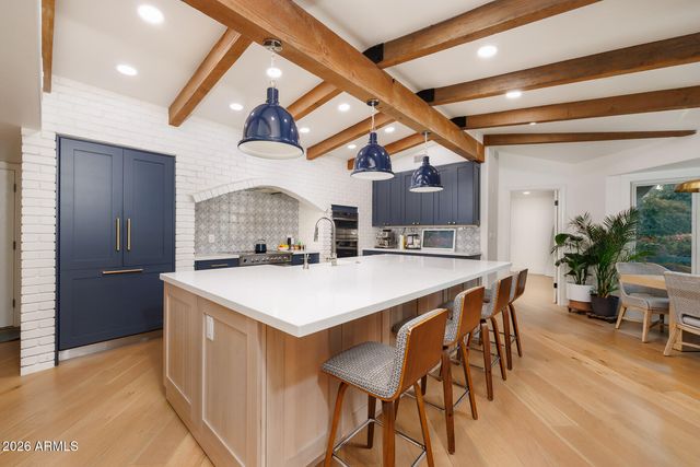 4041 E HERMOSA VISTA Drive, Mesa, AZ 85215