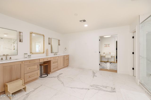 4041 E HERMOSA VISTA Drive, Mesa, AZ 85215