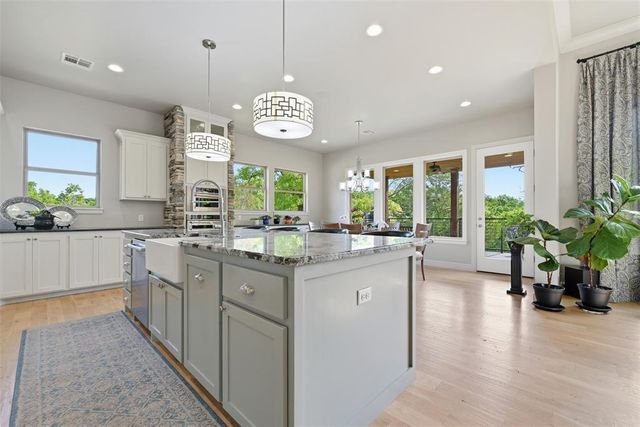 1308 Chain Bridge Court, Edmond, OK 73034