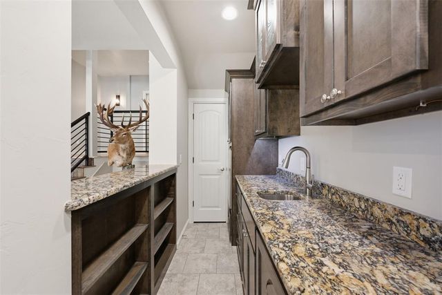 1308 Chain Bridge Court, Edmond, OK 73034
