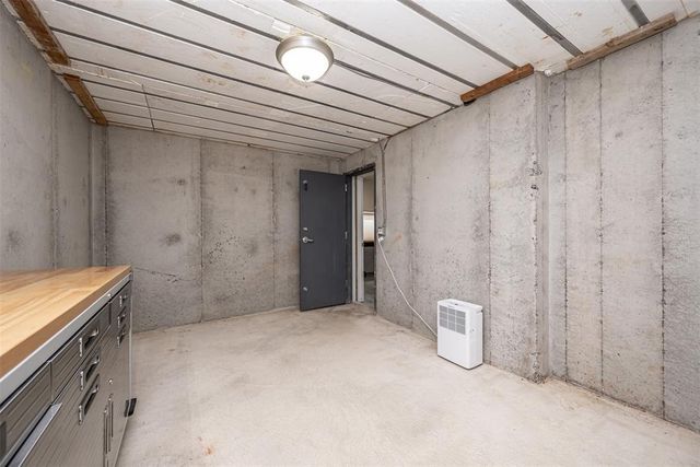 1308 Chain Bridge Court, Edmond, OK 73034