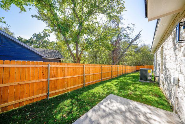 103 & 105 S Barron, Covington, TX 76636