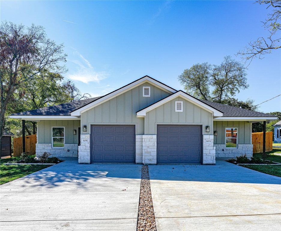 103 & 105 S Barron, Covington, TX 76636