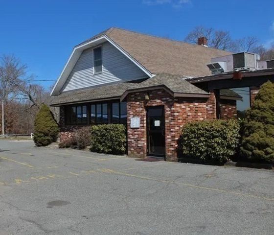 1881 County St, Dighton, MA 02715