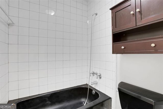 407 NE Summit North Drive NE 407, Atlanta, GA 30324