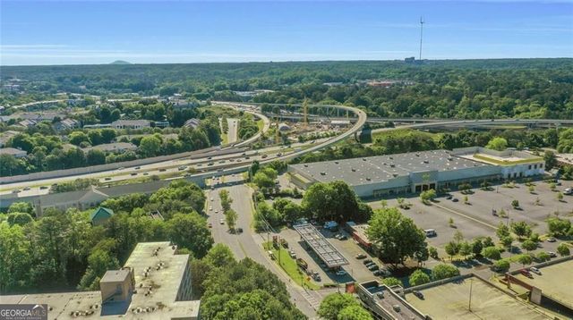 407 NE Summit North Drive NE 407, Atlanta, GA 30324