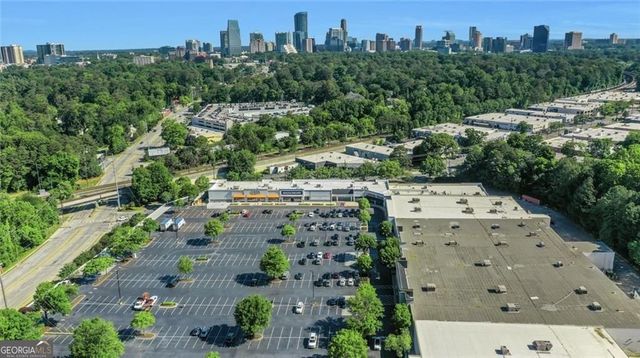 407 NE Summit North Drive NE 407, Atlanta, GA 30324